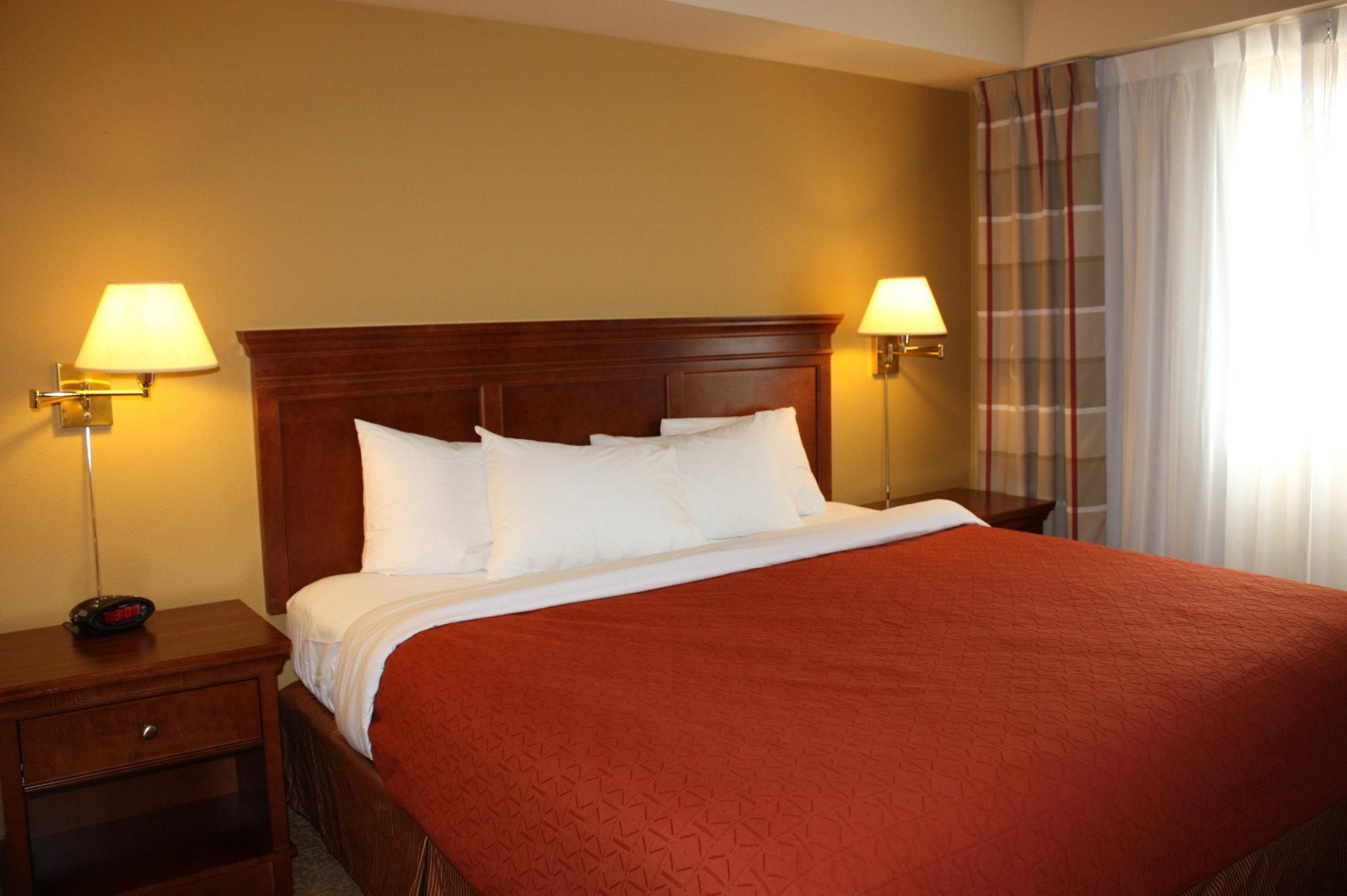 Travelodge Suites By Wyndham Regina - Eastgate Bay Esterno foto