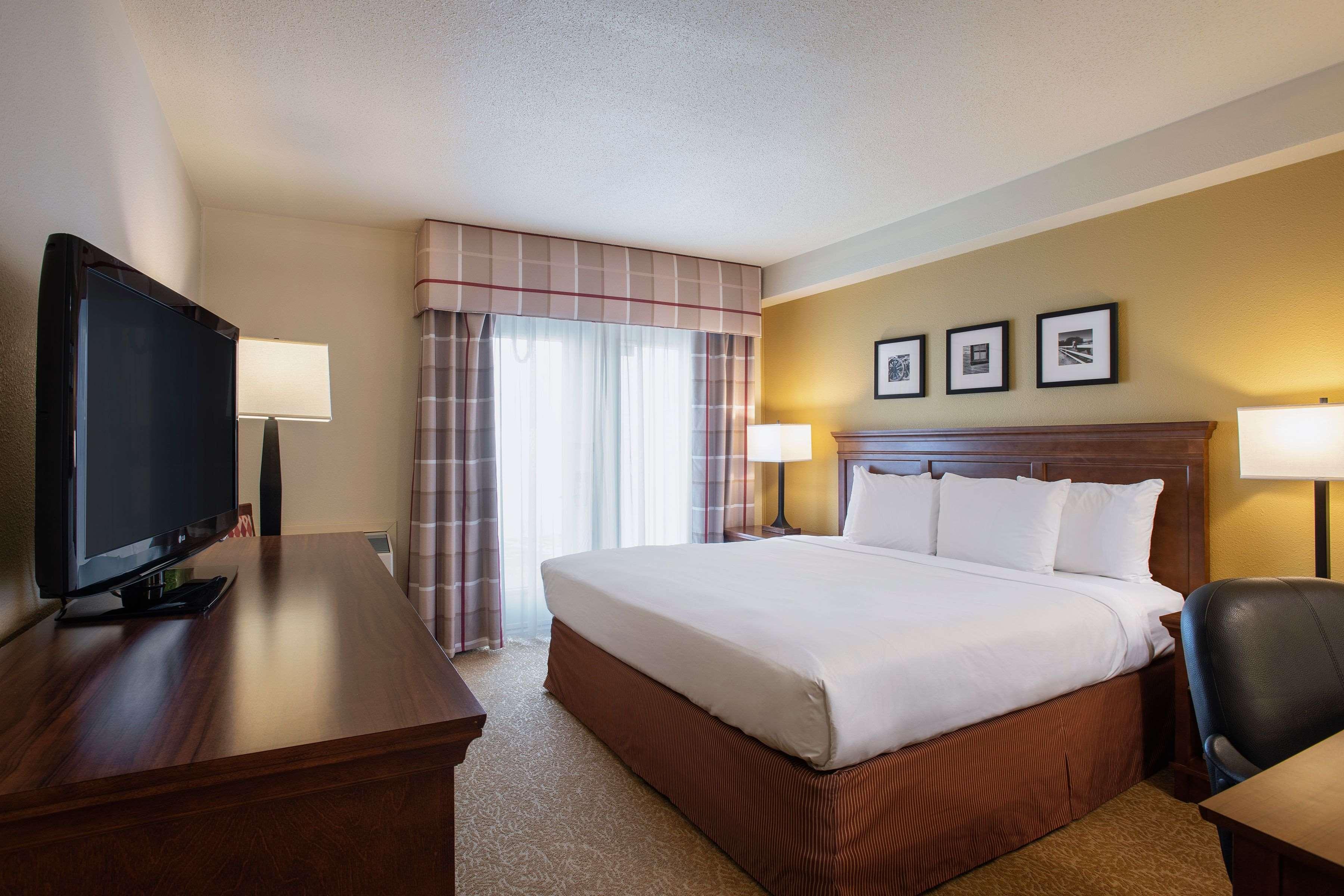 Travelodge Suites By Wyndham Regina - Eastgate Bay Esterno foto