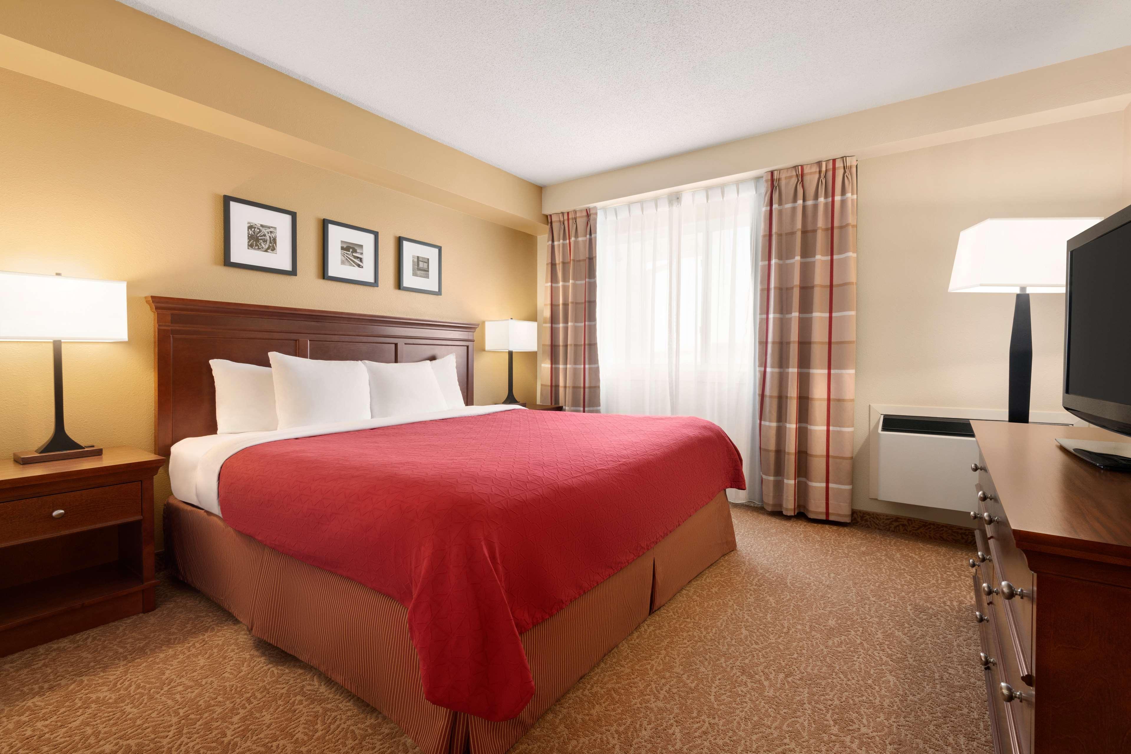 Travelodge Suites By Wyndham Regina - Eastgate Bay Esterno foto