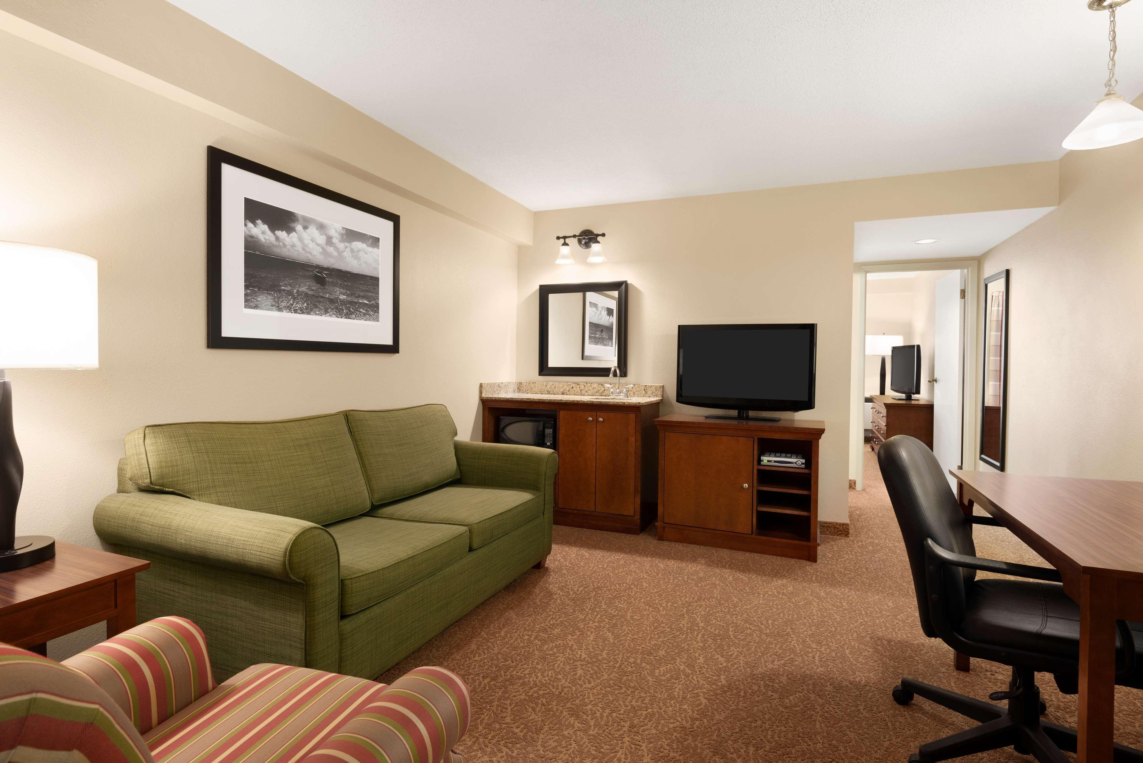 Travelodge Suites By Wyndham Regina - Eastgate Bay Esterno foto
