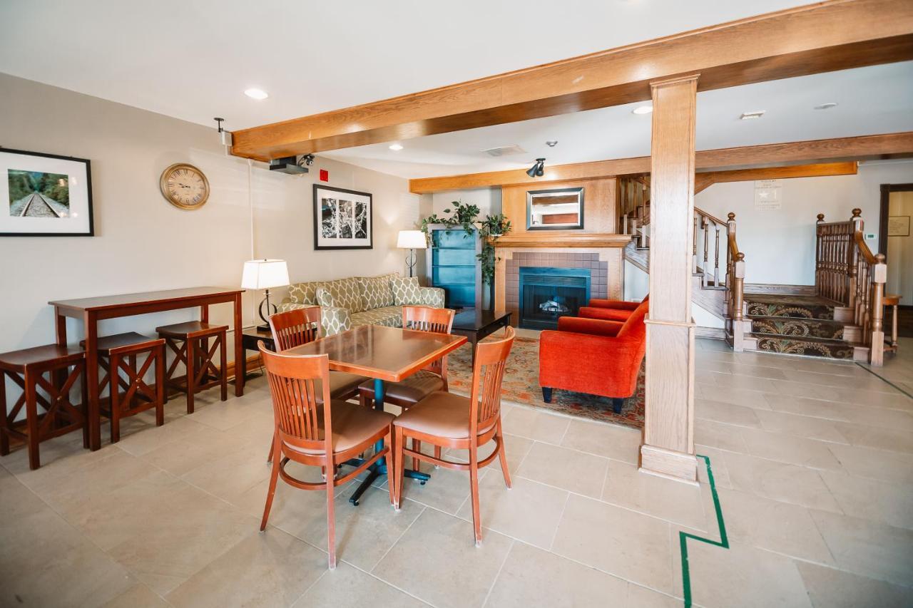 Travelodge Suites By Wyndham Regina - Eastgate Bay Esterno foto
